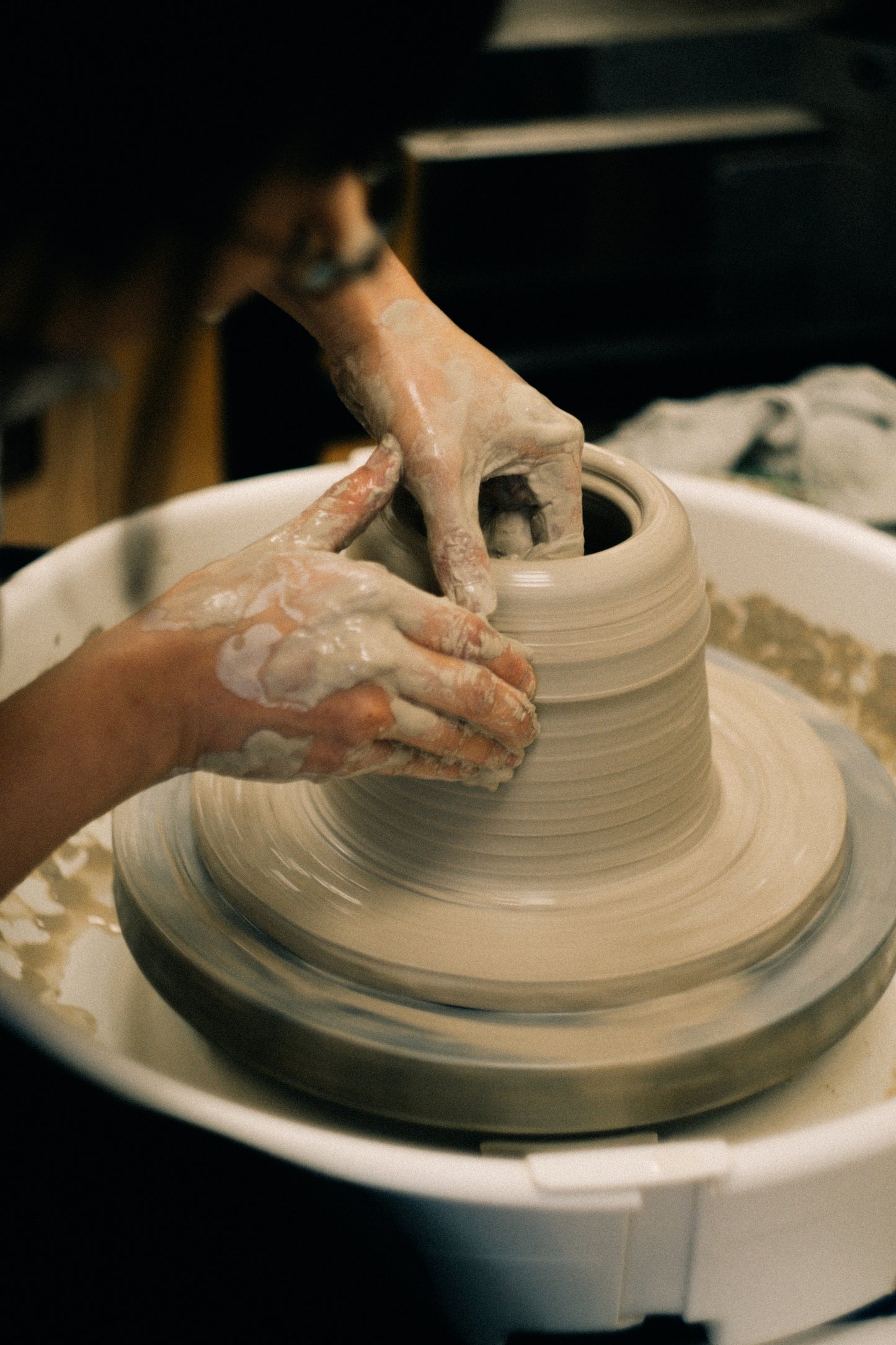 Wheel throwing Class: Intermediate | 1 session, 2.5 hours